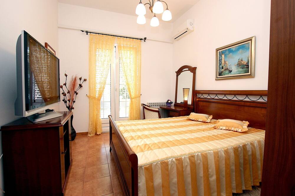 Photo of Bedroom in Sveti Stefan