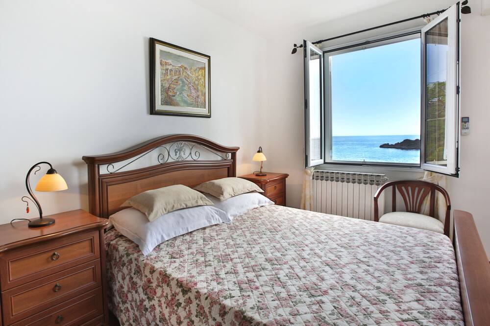 Photo of Bedroom in Sveti Stefan