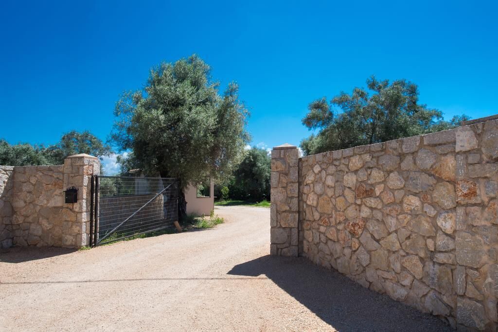 Photo of Outdoor in Apolpaina