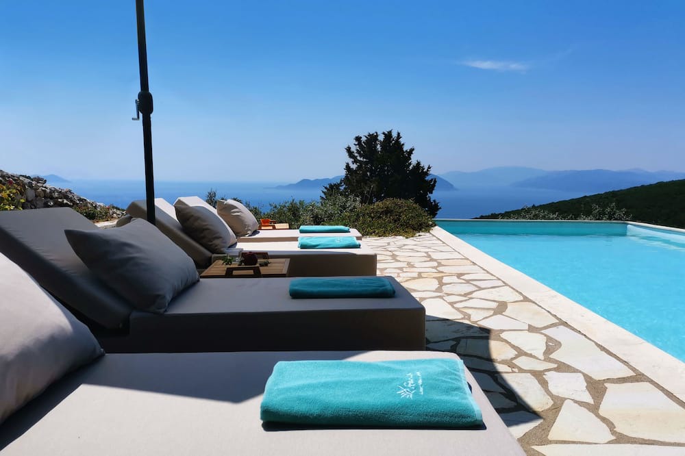 Photo of Outdoor in Evgiros