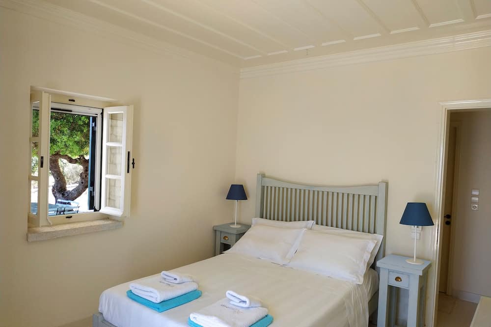 Photo of Bedroom in Evgiros