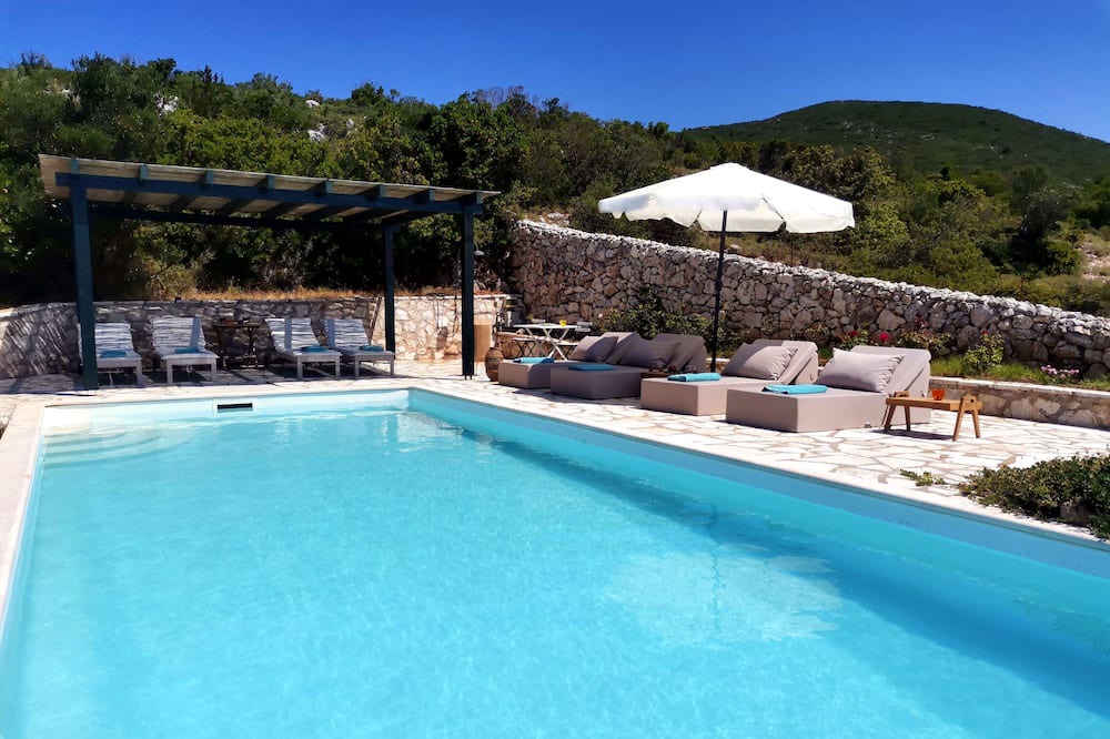 Photo of Outdoor in Evgiros