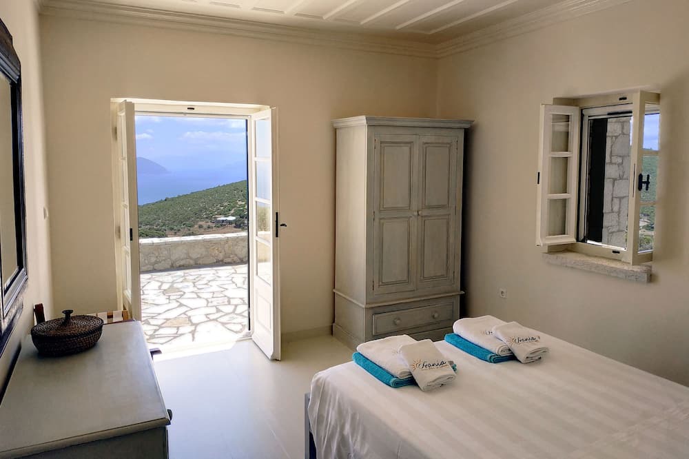Photo of Bedroom in Evgiros