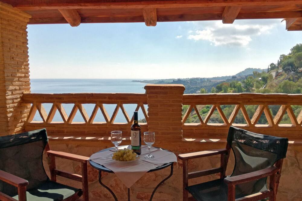 Photo of Patio Balcony in Xirokastello
