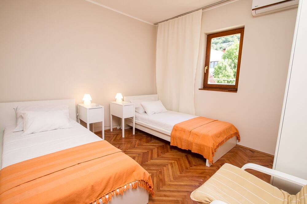 Photo of Bedroom in Petrovac