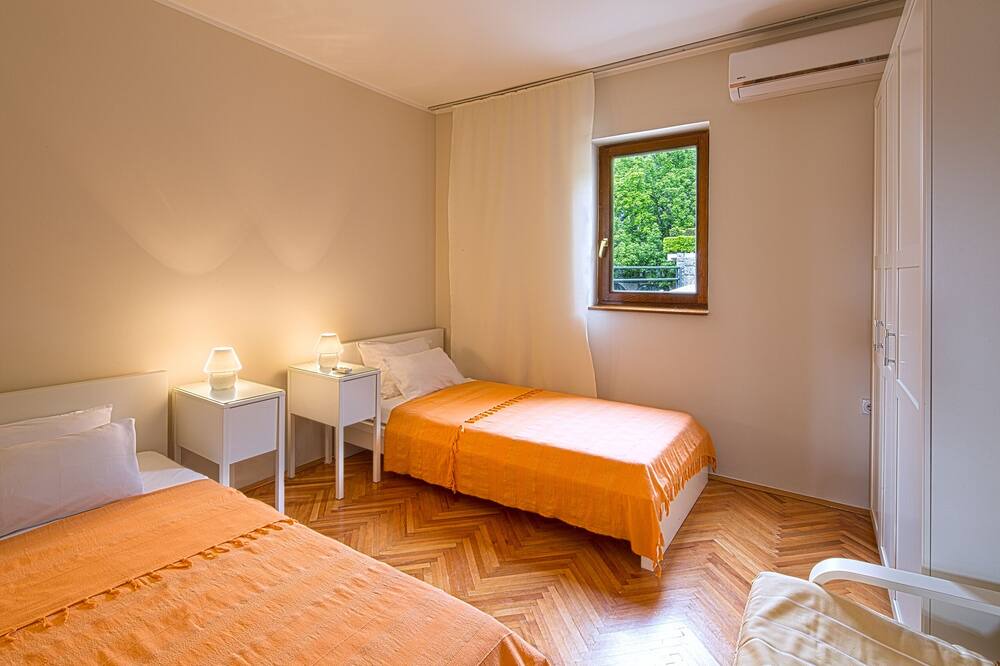 Photo of Bedroom in Petrovac