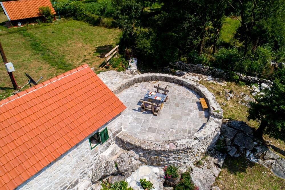 Photo of Outdoor in Mokrine