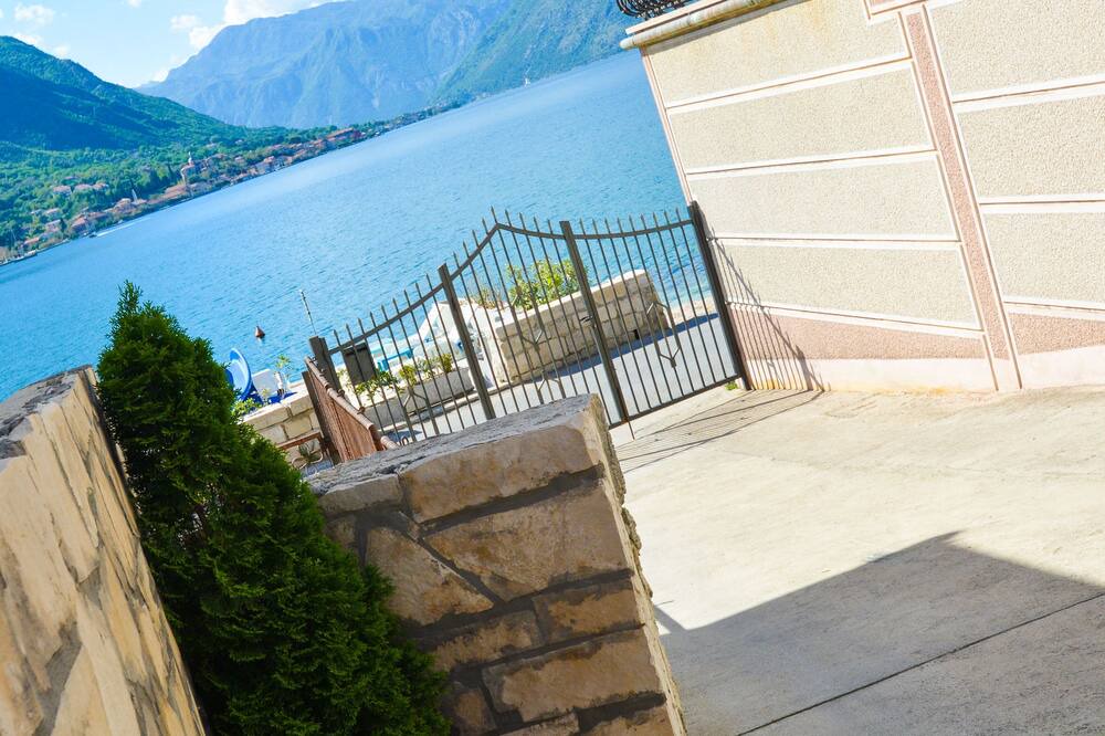 Photo of Patio Balcony in Dobrota