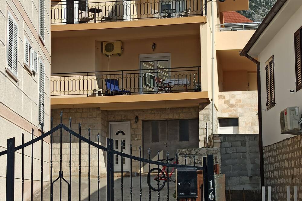 Photo of Outdoor in Dobrota