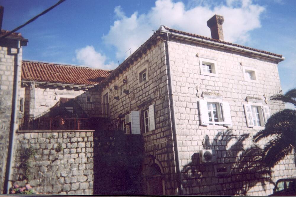 Photo of Outdoor in Perast