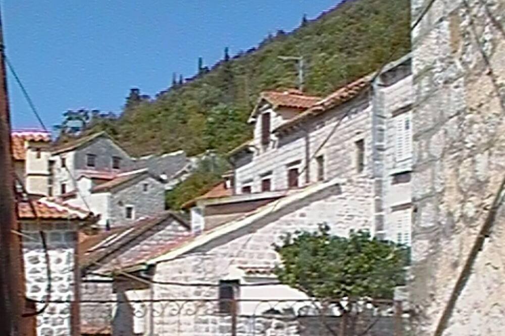 Photo of Patio Balcony in Perast