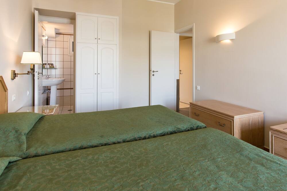 Photo of Bathroom in Ilisia