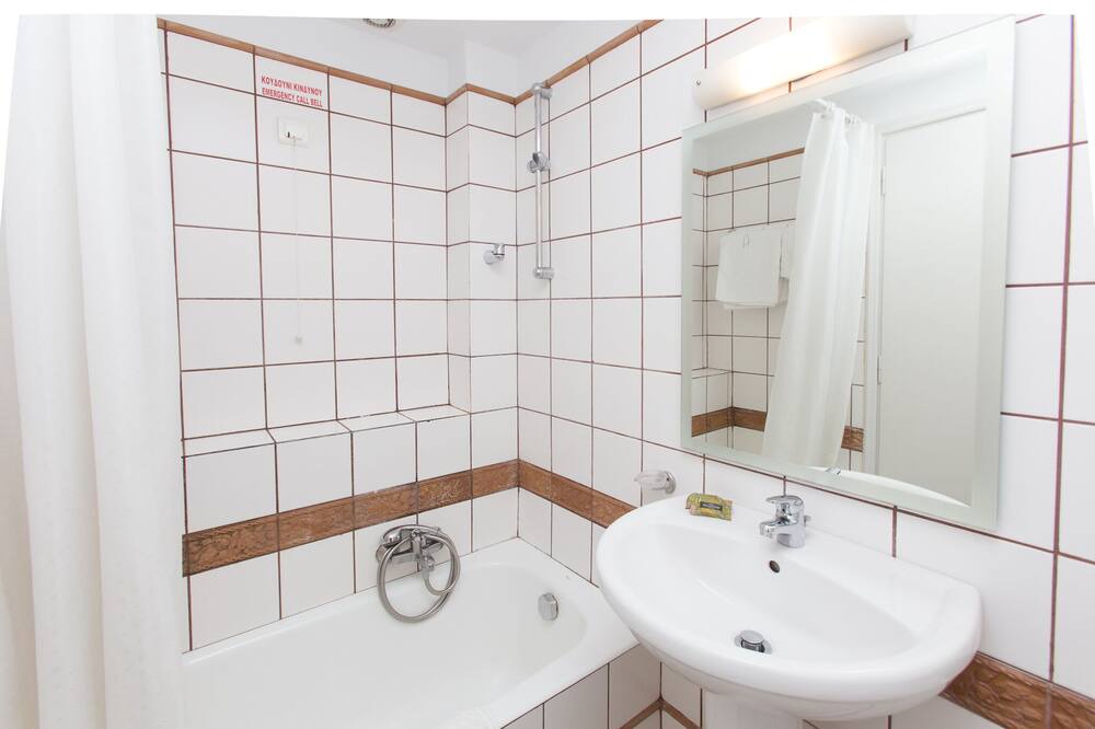Photo of Bathroom in Ilisia