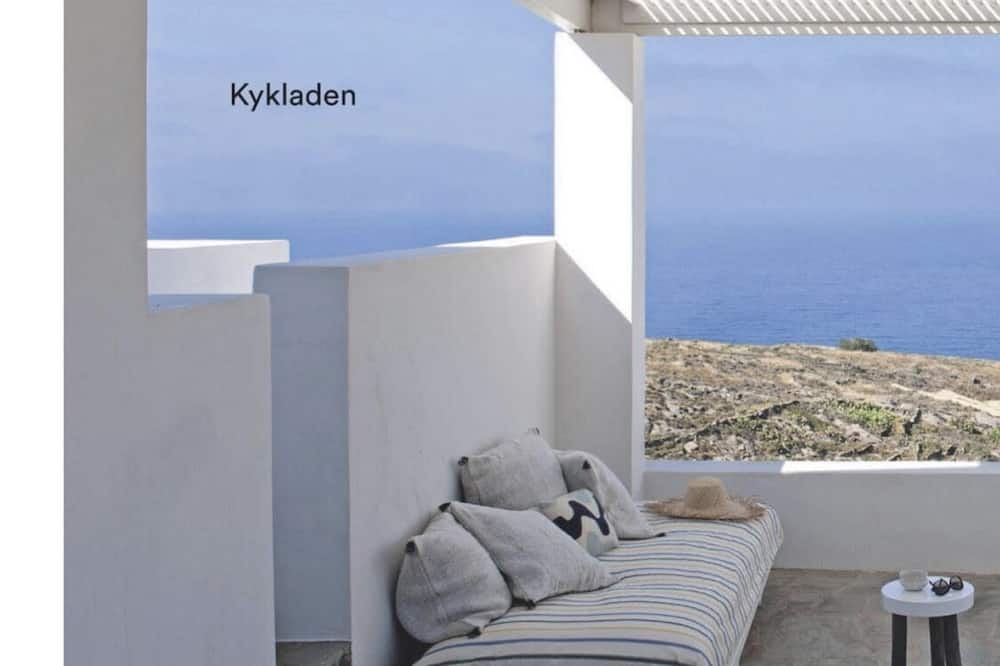 Photo of Patio Balcony in Folegandros