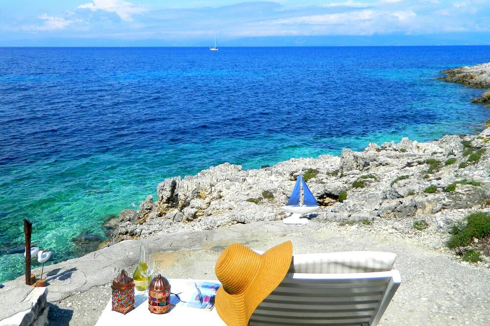 Photo of Others in Gaios