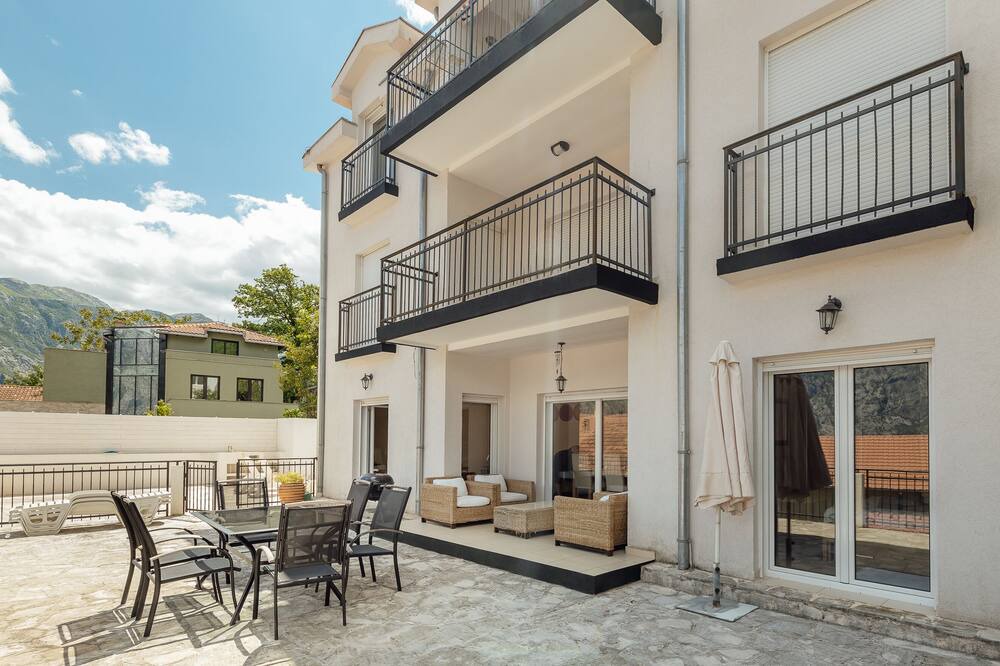 Photo of Patio Balcony in Prcanj