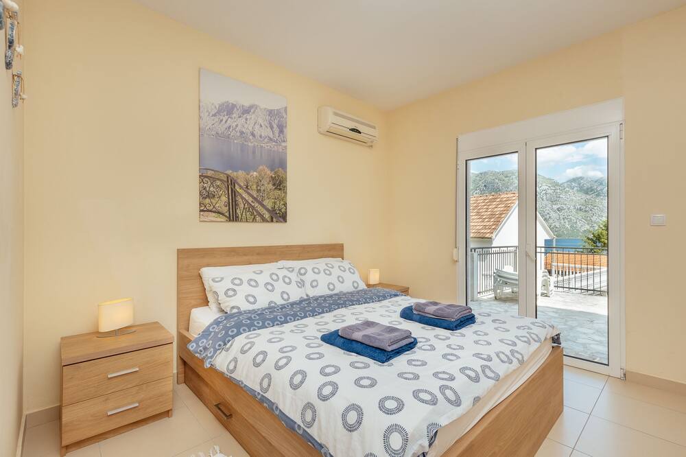Photo of Bedroom in Prcanj