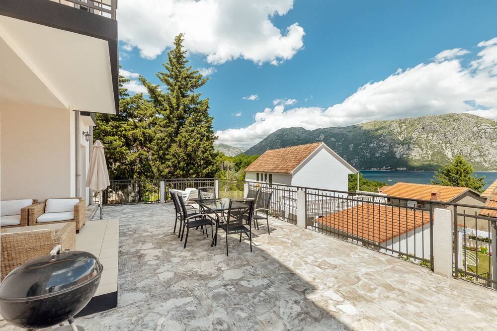 Photo of Patio Balcony in Prcanj