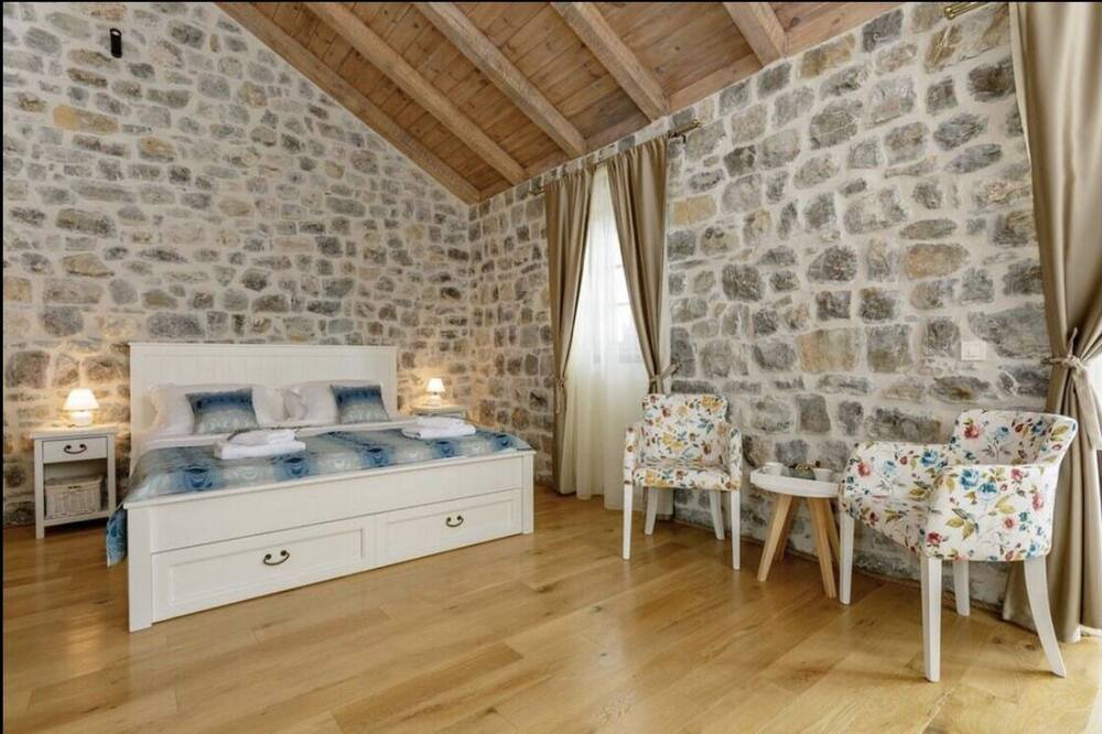 Photo of Bedroom in Kotor