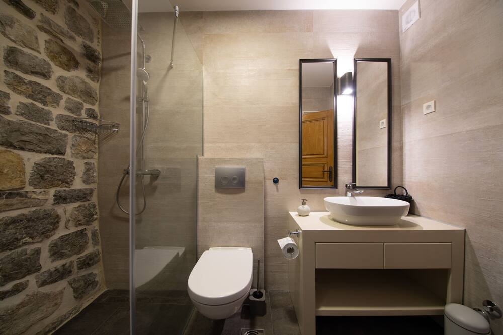 Photo of Bathroom in Kotor