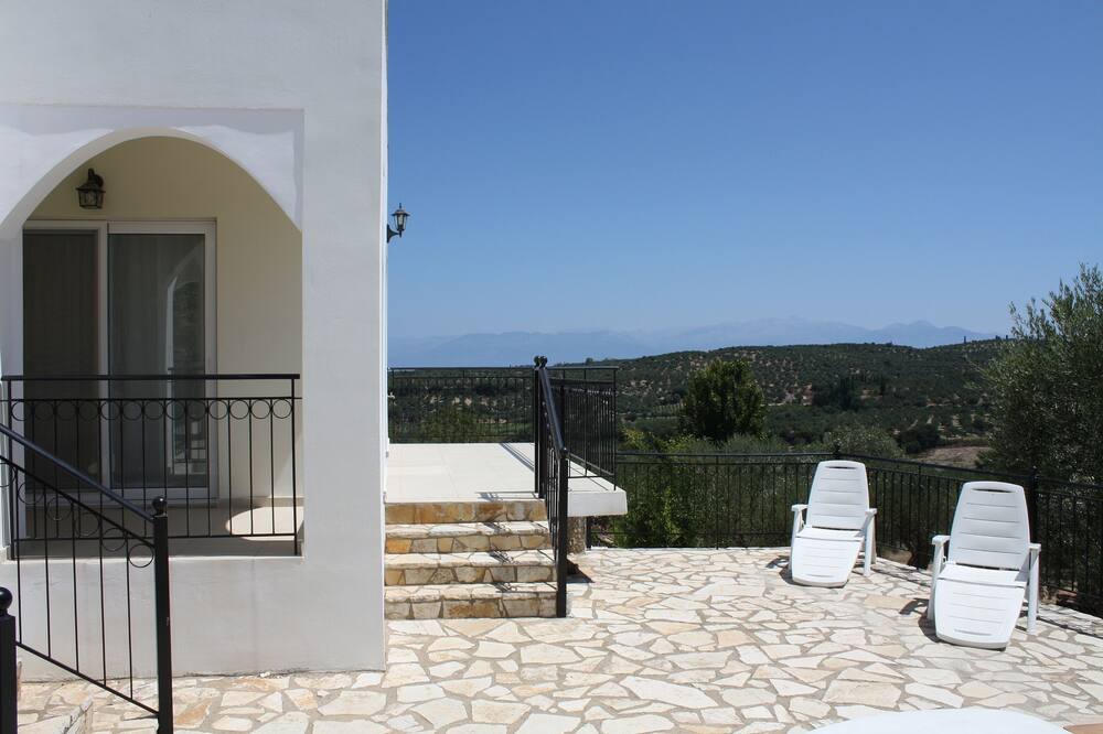 Photo of Patio Balcony in Falanthi