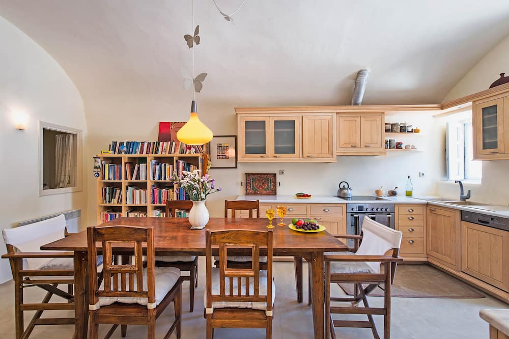 Photo of Kitchen in Vothon