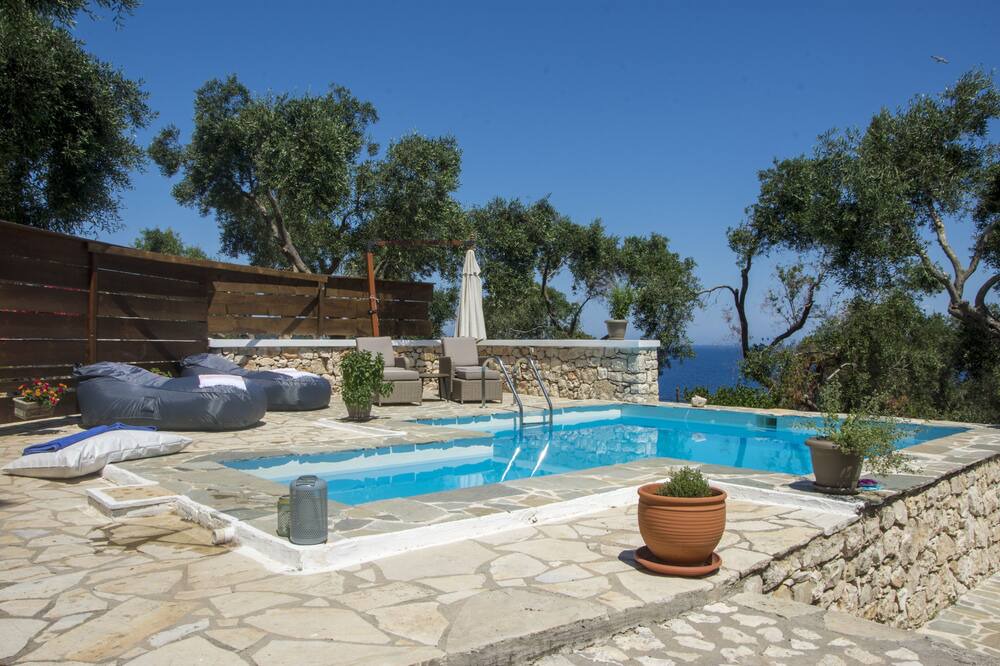 Photo of Outdoor in Gaios