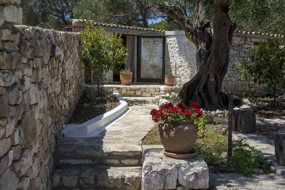 Photo of Outdoor in Gaios
