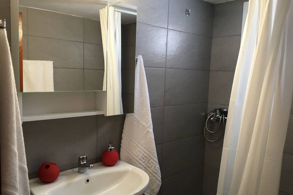 Photo of Bathroom in Naxos