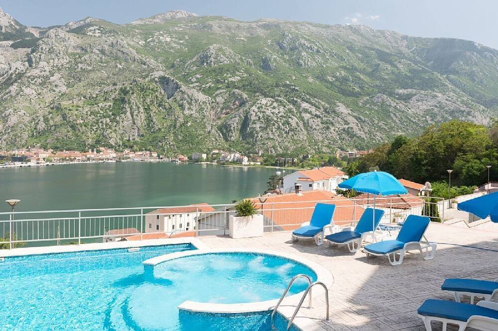 Photo of Outdoor in Kotor