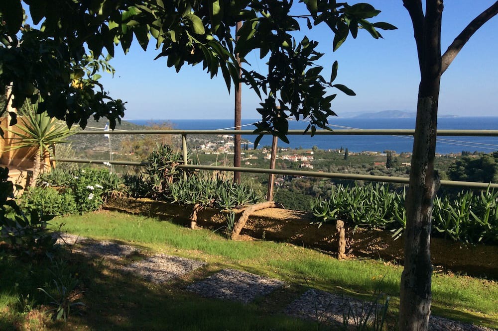 Photo of Outdoor in Melissopetra