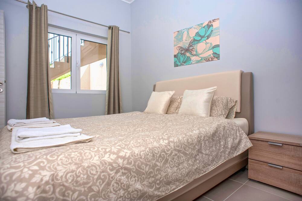 Photo of Bedroom in Prcanj