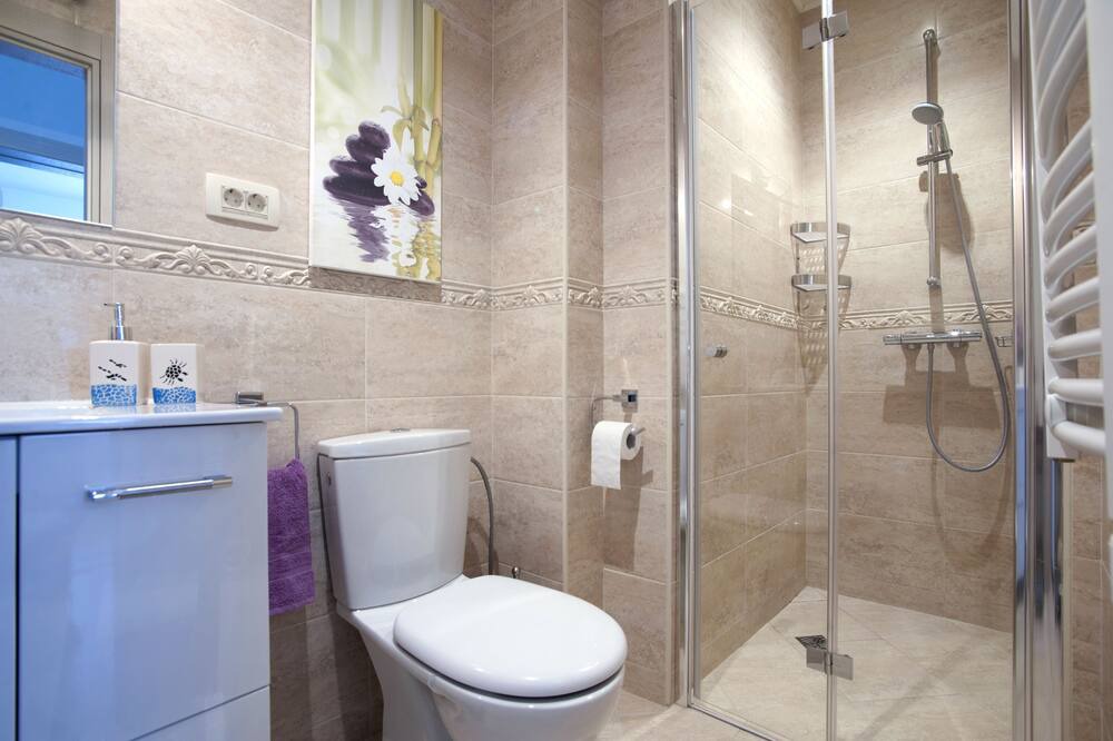 Photo of Bathroom in Prcanj