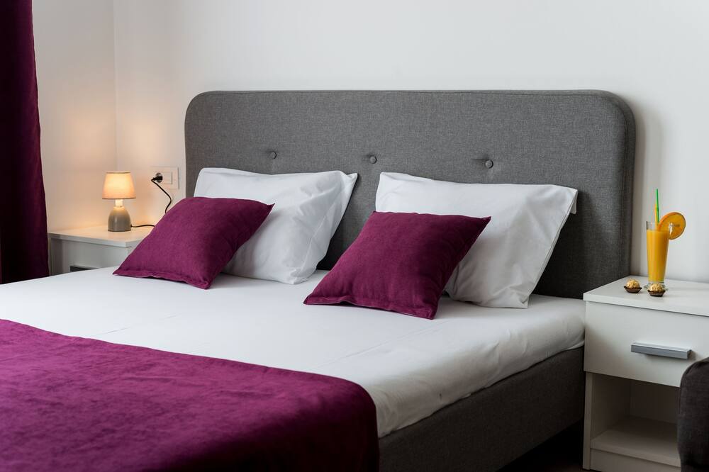 Photo of Bedroom in Igalo