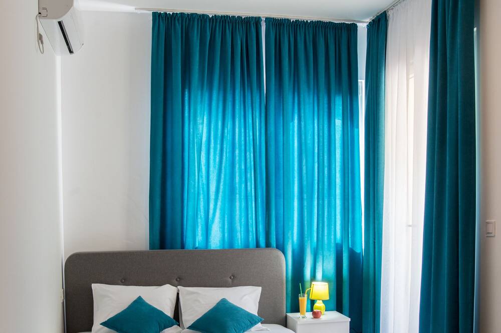 Photo of Bedroom in Igalo