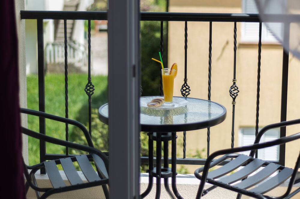 Photo of Patio Balcony in Igalo