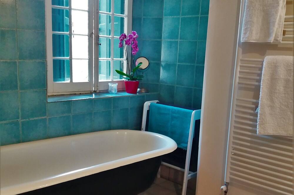 Photo of Bathroom in Gazatika