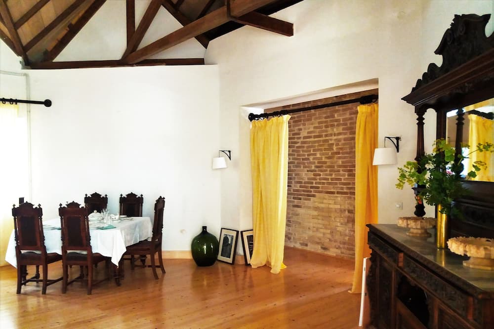 Photo of Livingroom in Gazatika