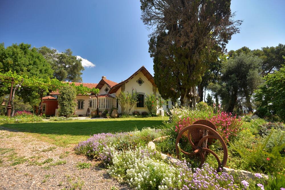 Photo of Outdoor in Gazatika