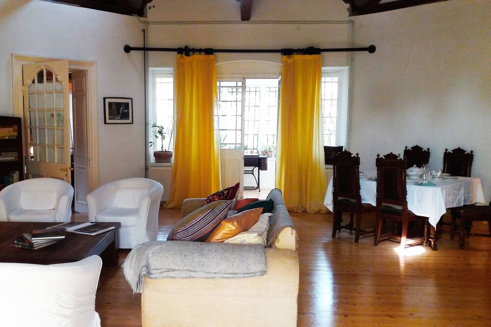 Photo of Livingroom in Gazatika