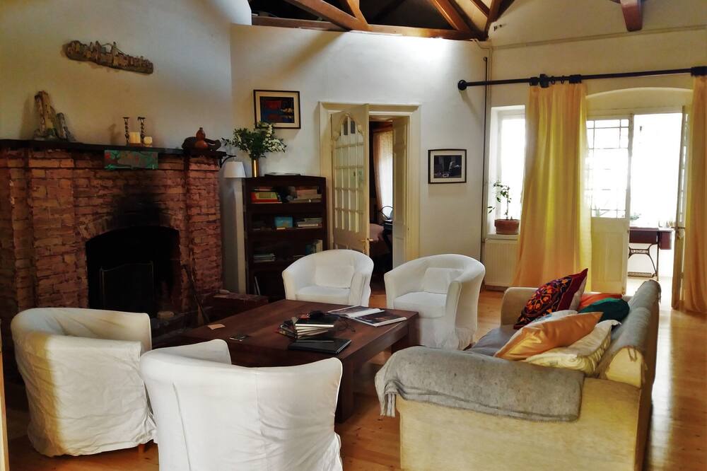 Photo of Livingroom in Gazatika