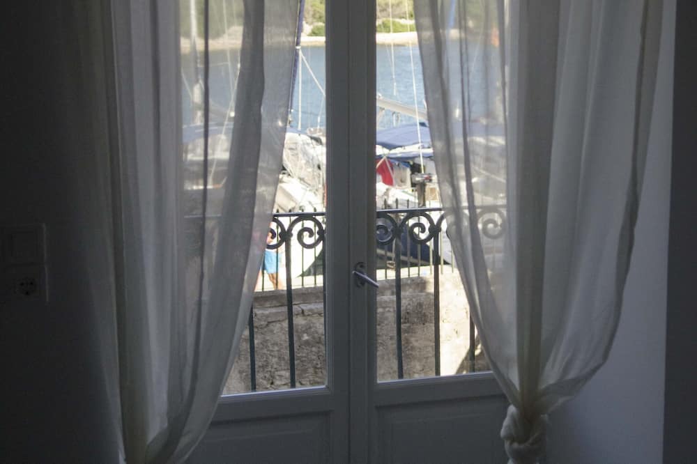 Photo of Others in Gaios