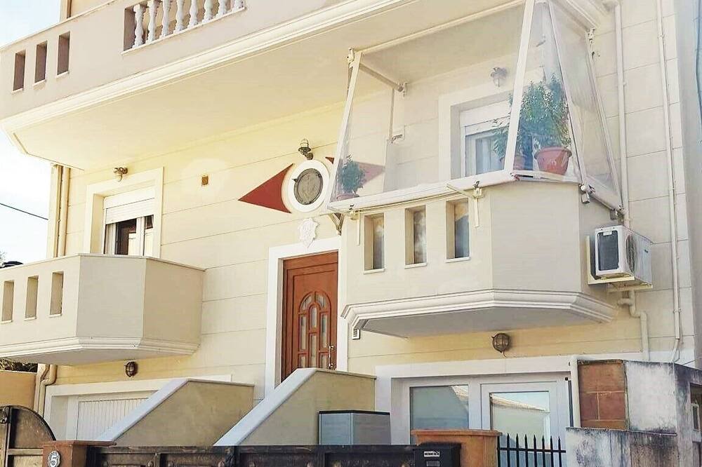 Photo of Outdoor in Chios Town