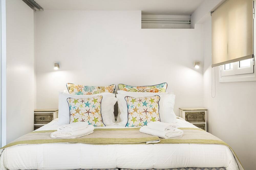 Photo of Bedroom in Mousata