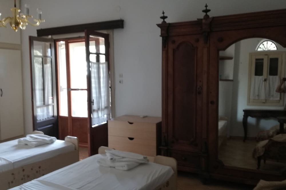 Photo of Bedroom in Leros