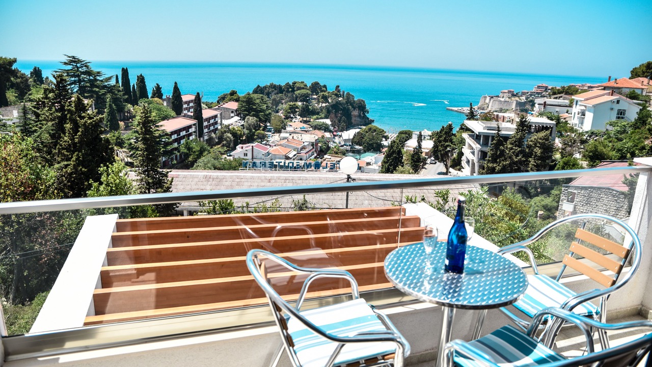 Photo of Patio Balcony in Rana