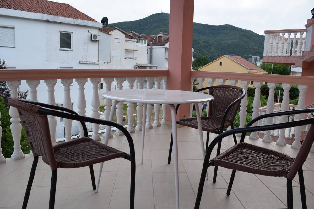 Photo of Patio Balcony in Maini