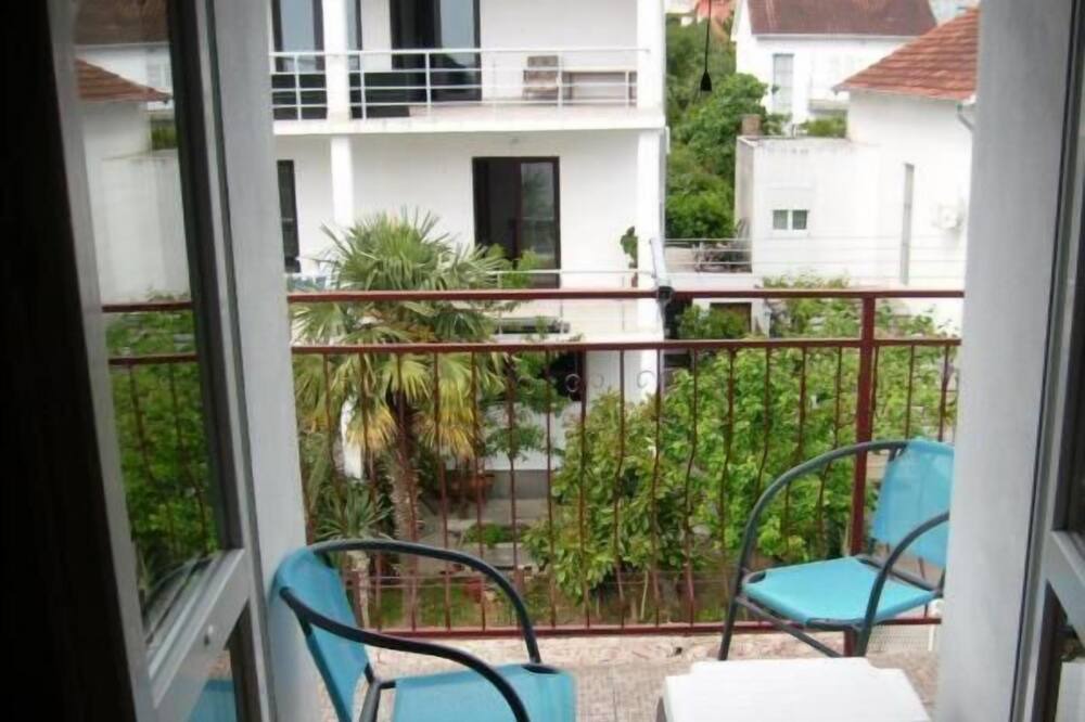 Photo of Patio Balcony in Bar