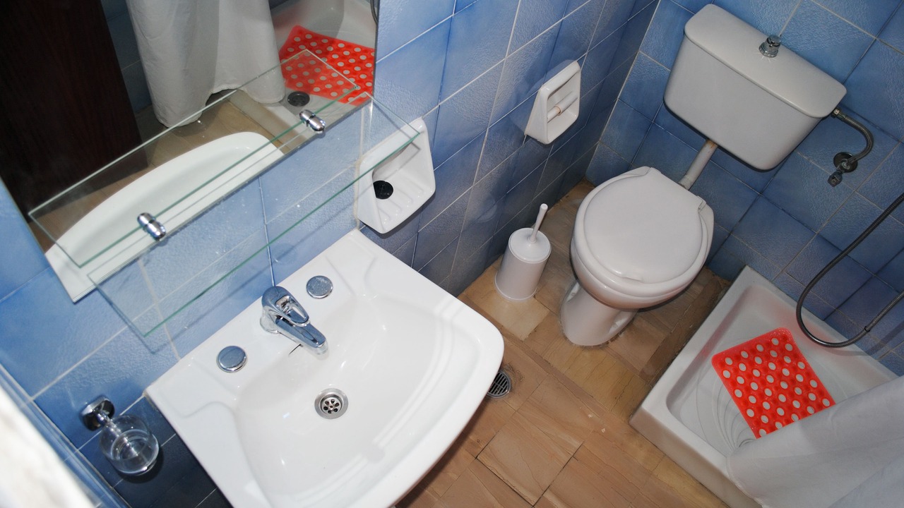 Photo of Bathroom in Agios Stefanos Avliotes