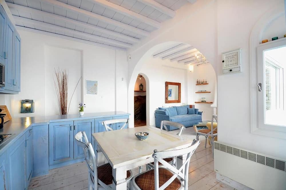Photo of Bedroom in Faros Armenistis